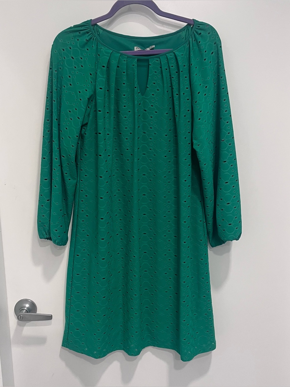 Eliza J Green Eyelet Long Sleeve Shift Dress Midi Length Size 8 Preppy Classic